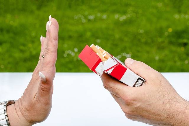 Conseils pour choisir un professionnel qualifié pour la thérapie anti-tabac au laser