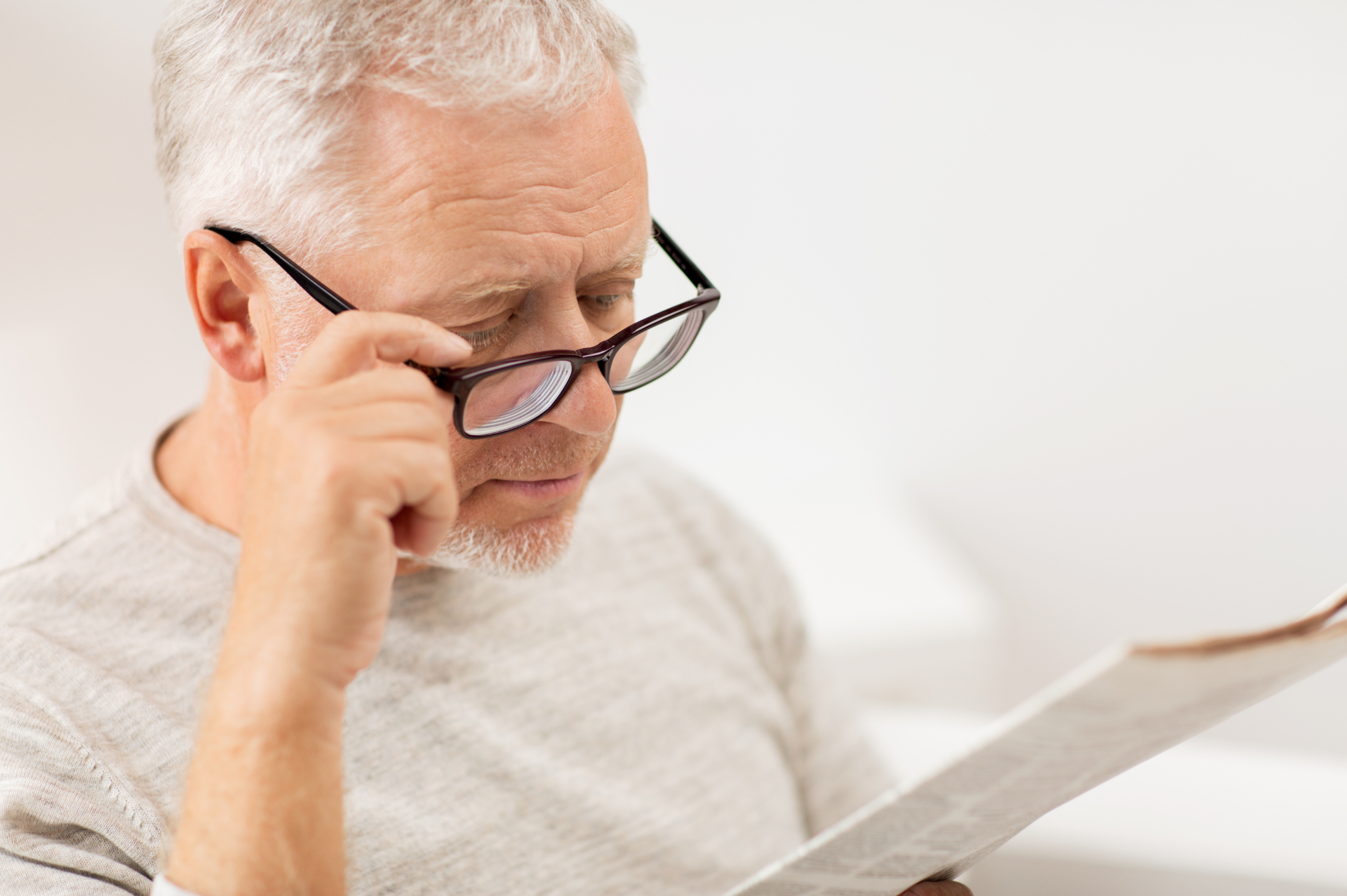 senior lunettes lecture