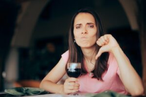 Pourquoi l'alcool réduit le stress ?