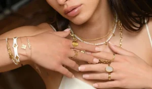 Commentaire Être Élégante Avec des Bijoux?
