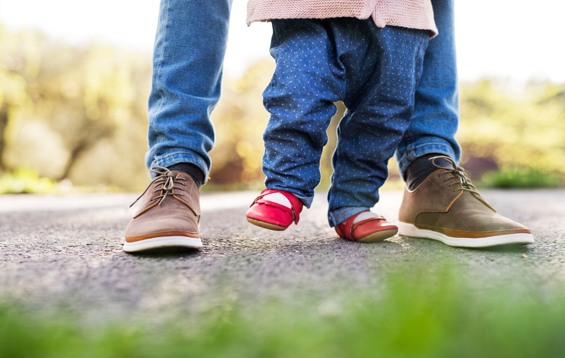 Chaussures souples pour bébé adaptées aux premiers pas